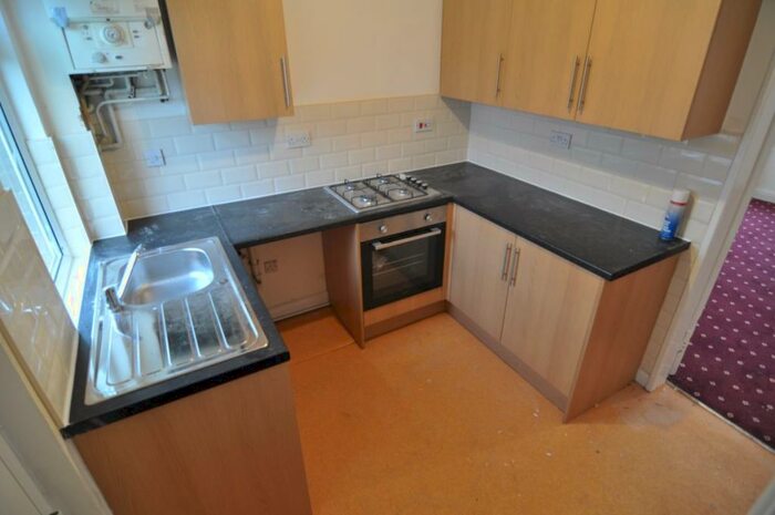2 Bedroom House To Rent In College Terrace, Darfield, S73