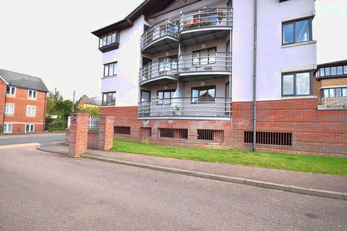2 Bedroom Flat To Rent In Station Street, Saffron Walden, CB11