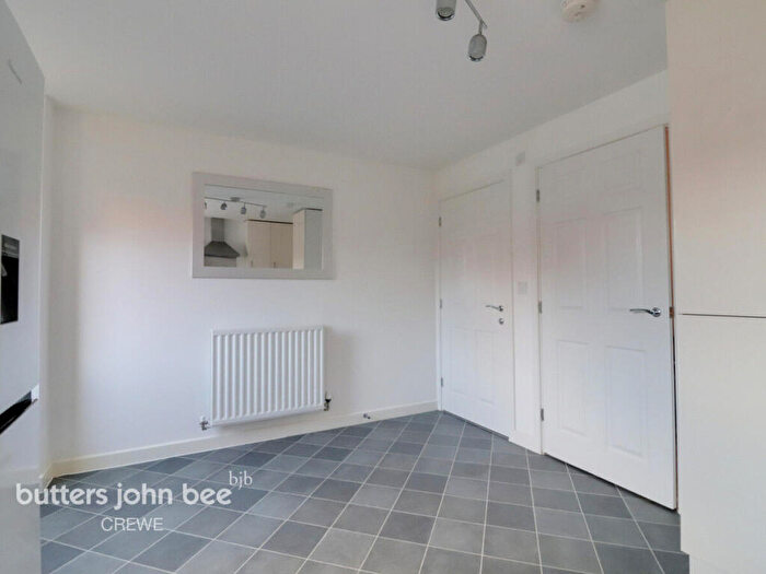 2 Bedroom Semi-Detached House For Sale In Teal Way, Cheshire East, CW2