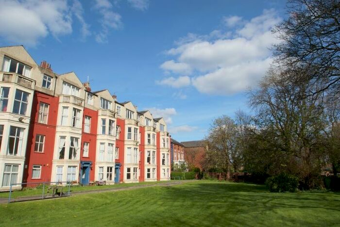 1 Bedroom Flat To Rent In Montpelier Terrace, Woodhouse, Leeds, LS6