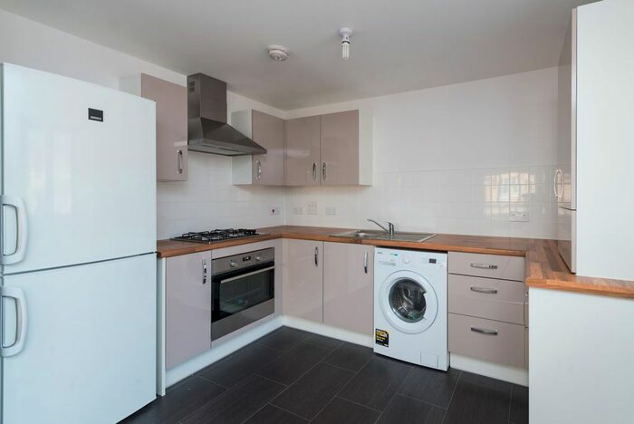 2 Bedroom Flat To Rent In 5 Kidlaw Close, Liberton EH16