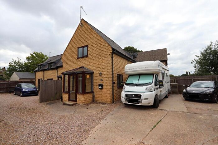 2 Bedroom Semi-Detached House For Sale In Chapel Road, Weldon, NN17
