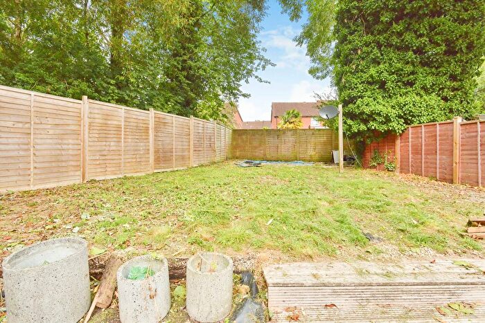 3 Bedroom End Of Terrace House For Sale In Nicholas Mead, Great Linford, Milton Keynes, MK14