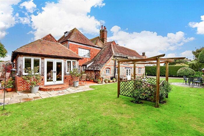 4 Bedroom Property For Sale In Smugglers Walk, Goring-By-Sea, Worthing, West Sussex, BN12