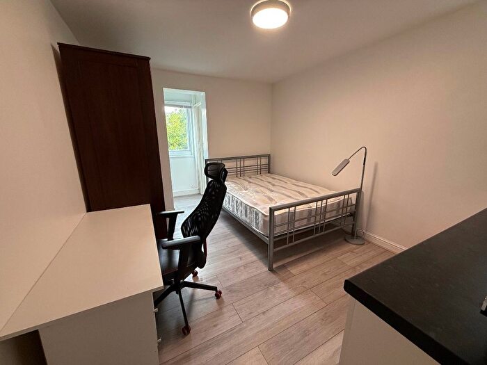 Studio To Rent In Mill Lane, London, NW6