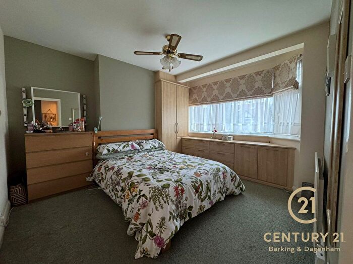 3 Bedroom Terraced House To Rent In Ramsgill Drive, Ilford, IG2