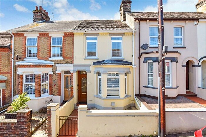 2 Bedroom Terraced House For Sale In Kitchener Road, Dover, Kent, CT17