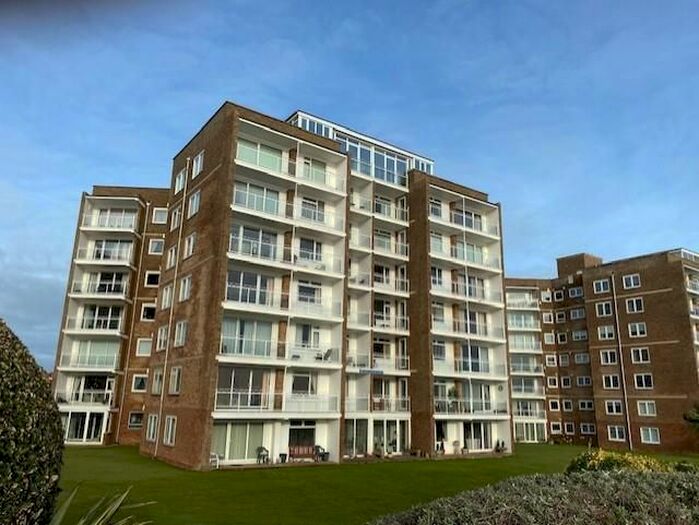 4 Bedroom Flat To Rent In West Parade, Bexhill-On-Sea, TN39