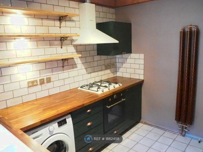 1 Bedroom Flat To Rent In Weatherbury House, London, N19