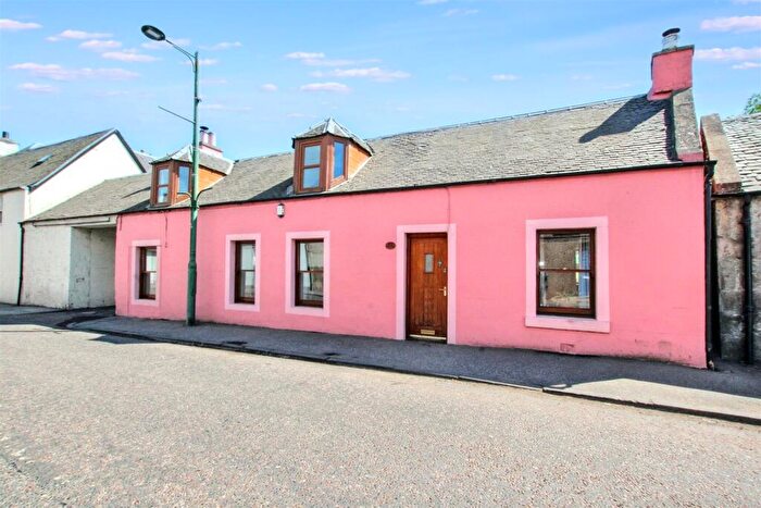4 Bedroom Link Detached House For Sale In Main Street, Carnwath, Lanark, ML11