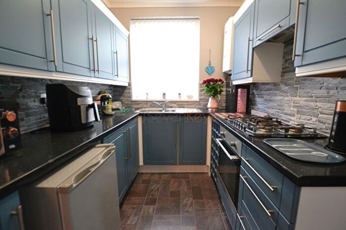 2 Bedroom Flat For Sale In Newton Street, Dunston, Gateshead, Tyne And Wear, NE11