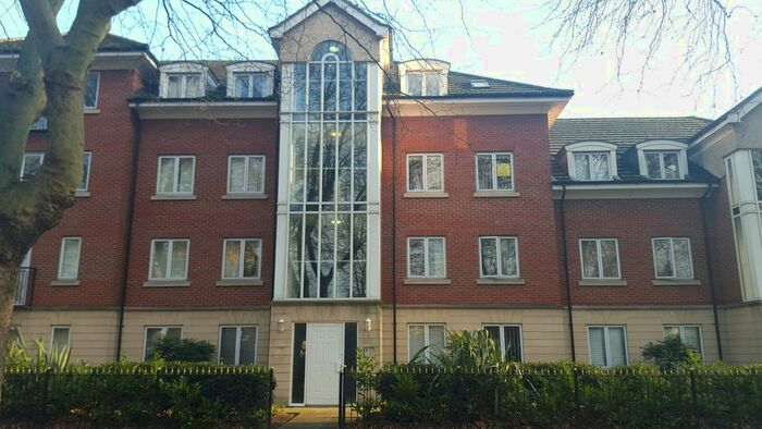 2 Bedroom Flat To Rent In Blackbird Road, Leicester, LE4