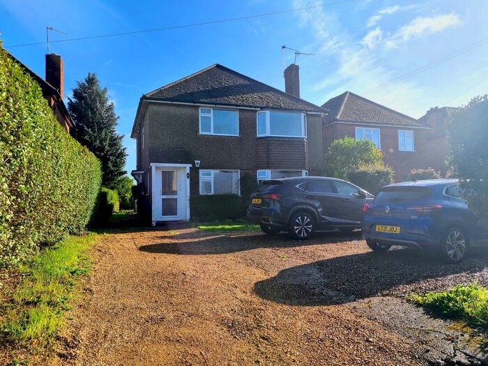 2 Bedroom Maisonette To Rent In Narcot Lane, Chalfont St. Giles, HP8