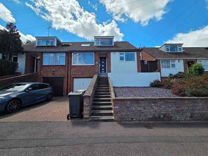 3 Bedroom Semi-Detached House To Rent In Saywell Road, Luton, LU2