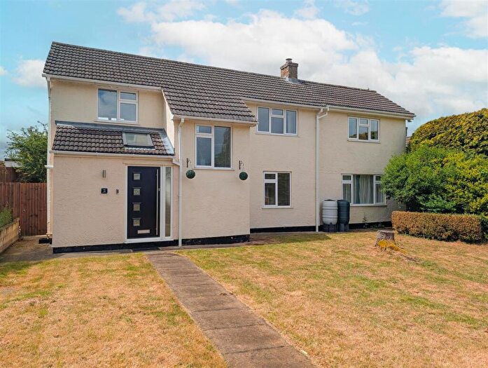 4 Bedroom Detached House For Sale In Paddocks Drive, Newmarket, CB8