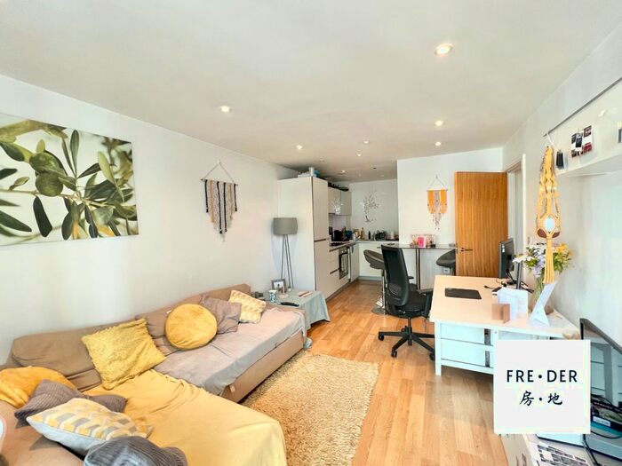 1 Bedroom Flat To Rent In Residence Tower, Manor House, N4