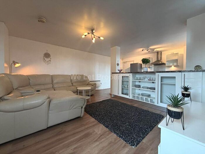 2 Bedroom Apartment To Rent In City Gate, Blantyre Street, M15