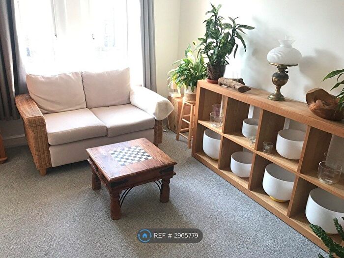 2 Bedroom Flat To Rent In St Judes, Plymouth, PL4