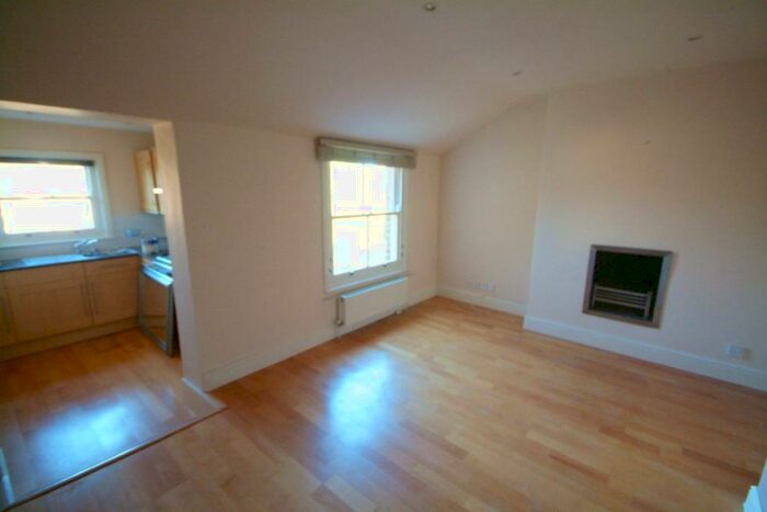 1 Bedroom Apartment To Rent In Maple Road, Surbiton, KT6