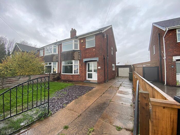 3 Bedroom Semi-Detached House To Rent In Top Road, Immingham, DN40