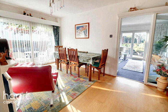 3 Bedroom Detached House For Sale In Hawthorn Lane, Coventry, CV4