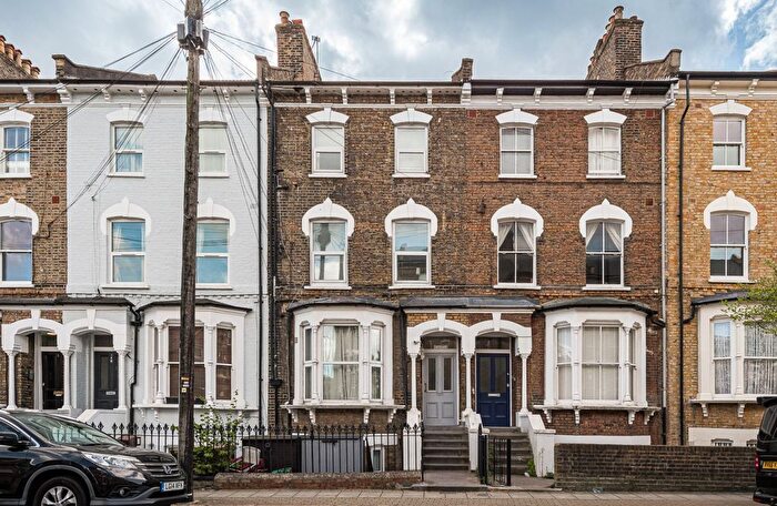 6 Bedroom Terraced House For Sale In Cologne Road, SW11