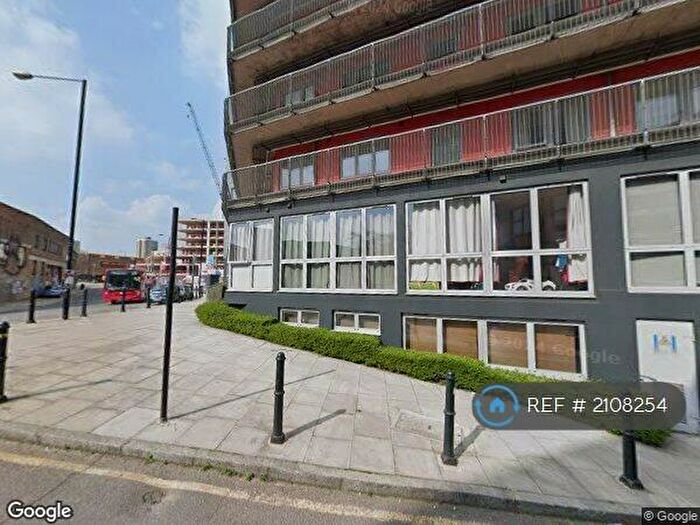 3 Bedroom Flat To Rent In Wick Lane, London, E3