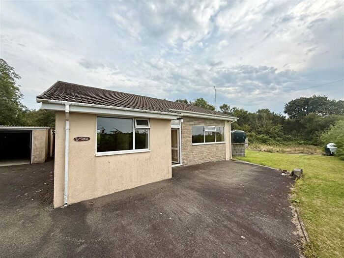 3 Bedroom Detached Bungalow For Sale In Oakford, Llanarth, SA47