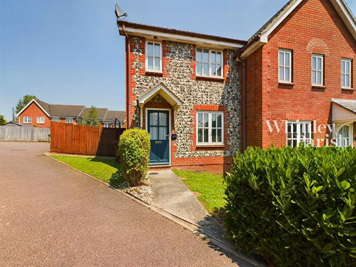 2 Bedroom End Of Terrace House For Sale In Alan Avenue, Newton Flotman, Norwich, NR15