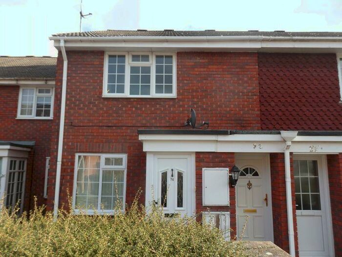 1 Bedroom Flat To Rent In Delaporte Close, Epsom, KT17