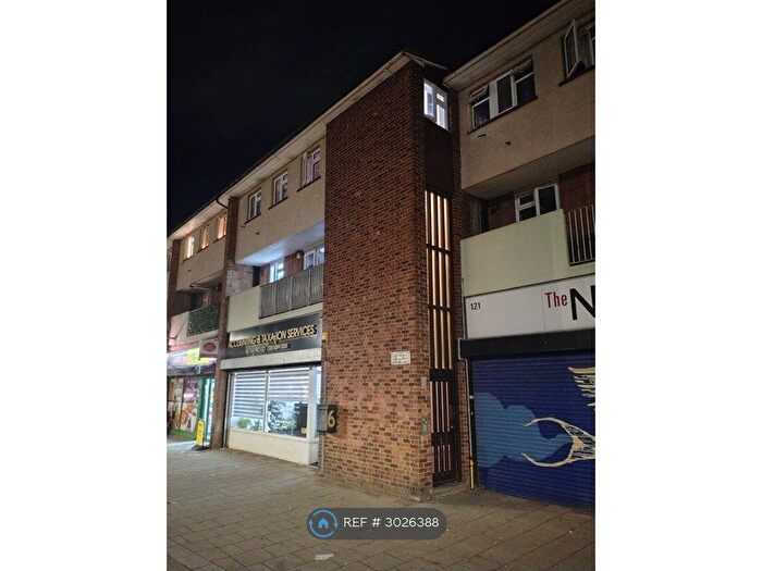 2 Bedroom Flat To Rent In Rose Lane, Romford, RM6