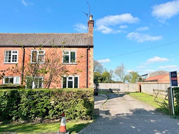 3 Bedroom Semi-Detached House For Sale In Stewton Lane, Louth, LN11