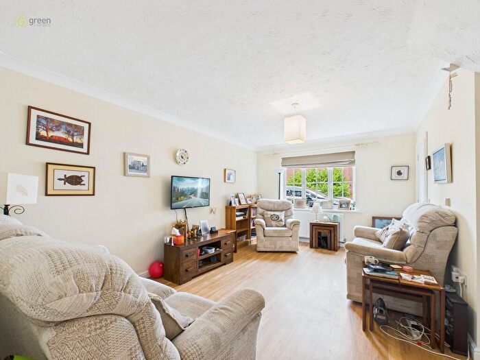 3 Bedroom Terraced House For Sale In Sowers Court, Four Oaks, B75