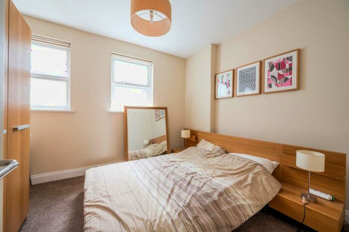 1 Bedroom Flat To Rent In Bishopsgate, , Bishopsgate, London, EC2N