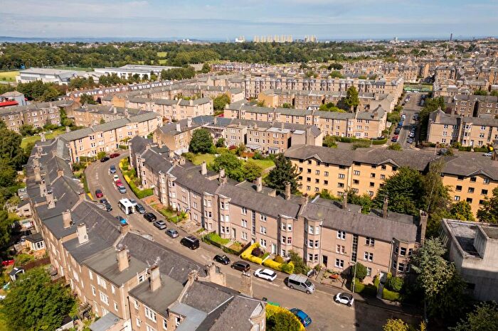 3 Bedroom Flat For Sale In Learmonth Crescent, Edinburgh, EH4
