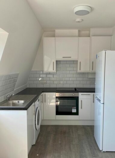 1 Bedroom Flat To Rent In Nightingale Road, Wood Green, N22