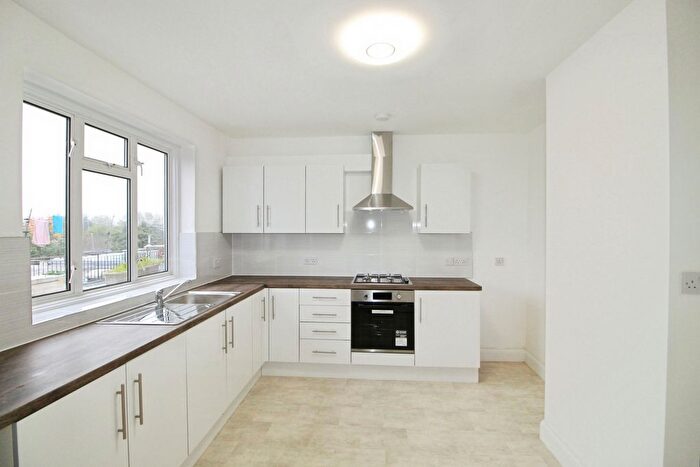 3 Bedroom Flat To Rent In Shenley Road, Borehamwood, WD6