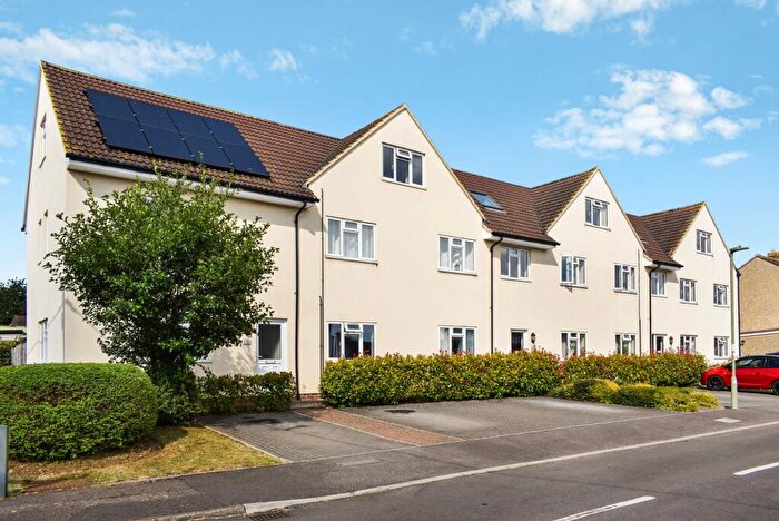 2 Bedroom Apartment To Rent In Orchard Way, Kidlington, OX5