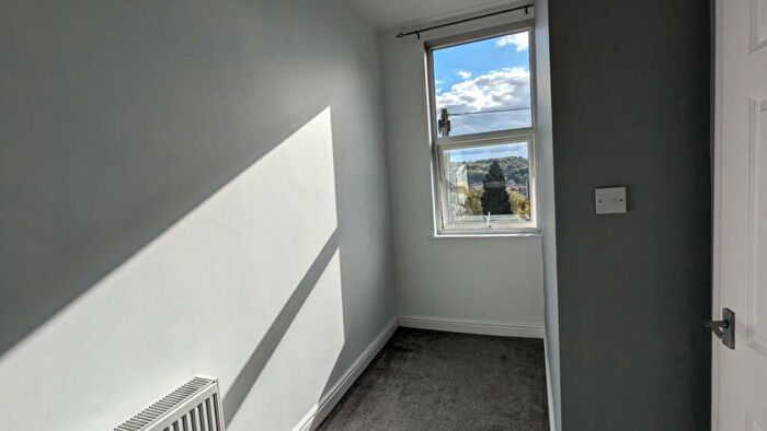 2 Bedroom End Of Terrace House For Sale In Cambridge Street, Stalybridge, SK15