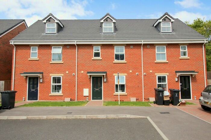3 Bedroom Terraced House To Rent In Cosway Court, Stratton St. Margaret, Swindon, SN3