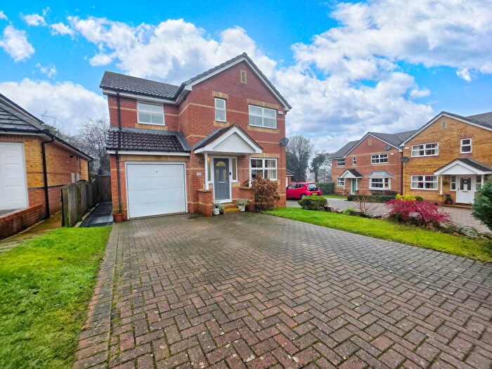 4 Bedroom Detached House For Sale In Alford Close, Barnsley, S75