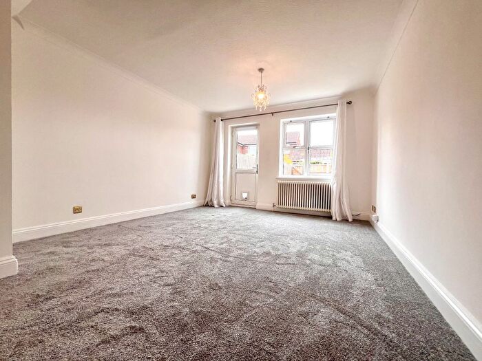 2 Bedroom Terraced House To Rent In Arundel Mews, Billericay, CM12