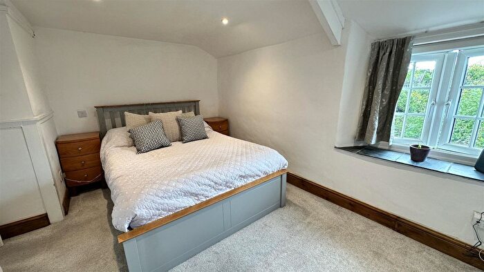 2 Bedroom Cottage For Sale In Tregadillett, Launceston, PL15