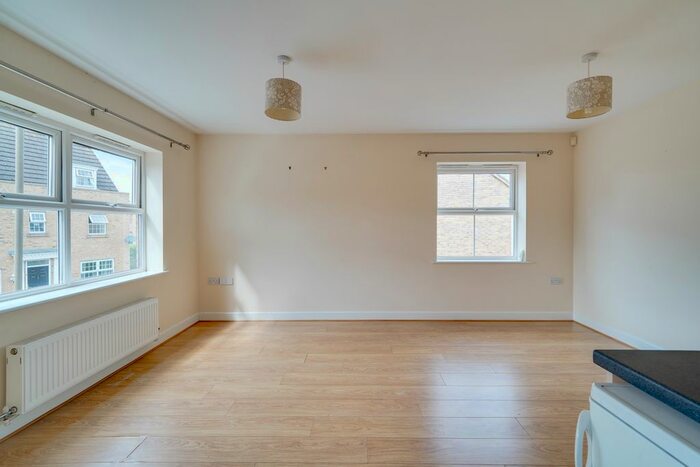 2 Bedroom Flat To Rent In Beevor Court, Sapley, Huntingdon, PE28