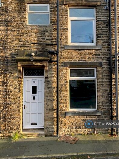 2 Bedroom Terraced House To Rent In Kimberley Street, Brighouse, HD6