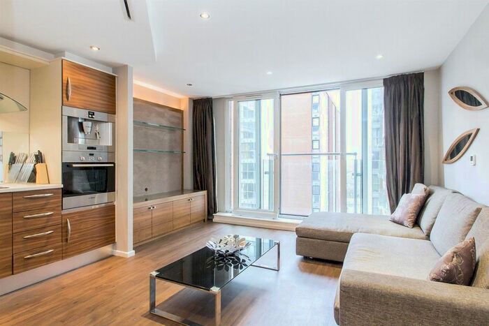 1 Bedroom Flat To Rent In The Oxygen Apartments, Royal Victoria Dock, E16