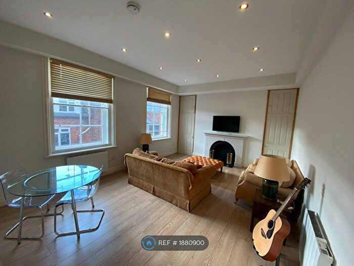 1 Bedroom Flat To Rent In Belgrave Court, Leeds, LS1