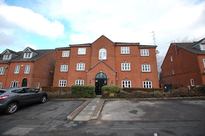 2 Bedroom Apartment For Sale In Lower Carrs, Ashton-under-Lyne, Greater Manchester, OL6