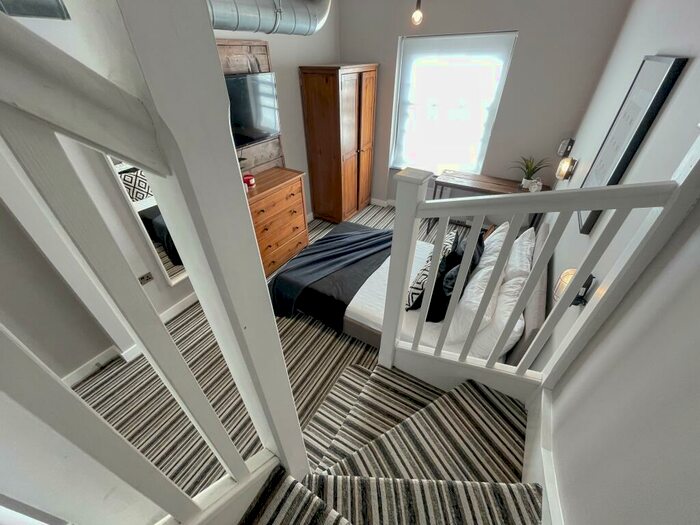 10 Bedroom Terraced House To Rent In Nelson Street, L1