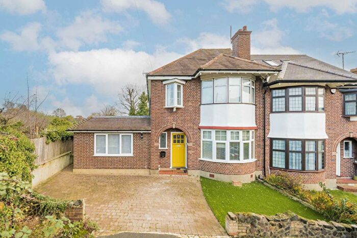 1 Bedroom Flat To Rent In Hatley Close, Finchley, N11